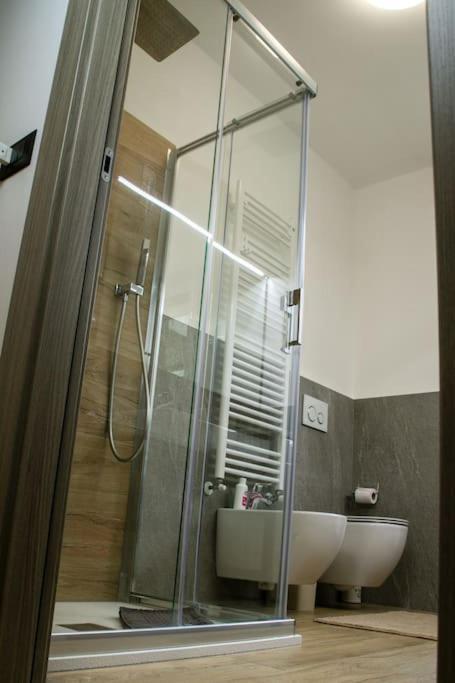 טיראנו Casa Vacanze Lucia מראה חיצוני תמונה
