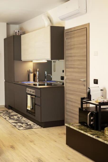 טיראנו Casa Vacanze Lucia מראה חיצוני תמונה