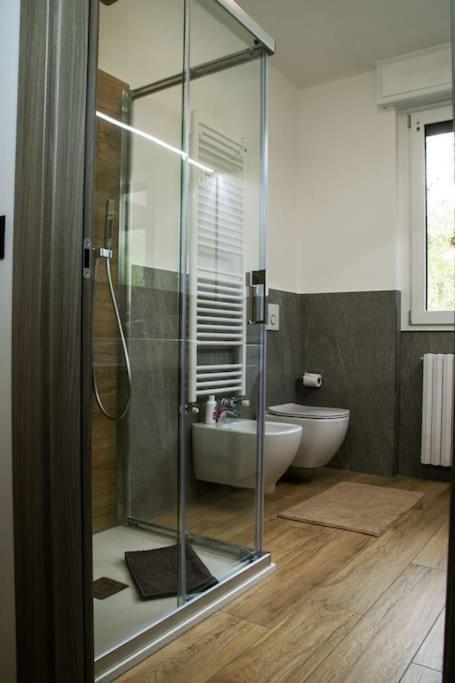 טיראנו Casa Vacanze Lucia מראה חיצוני תמונה